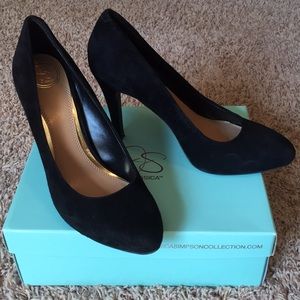 Jessica Simpson black heels